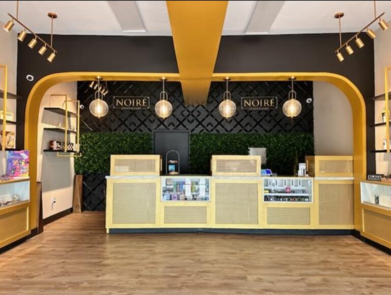 noire maplewood1 768x580